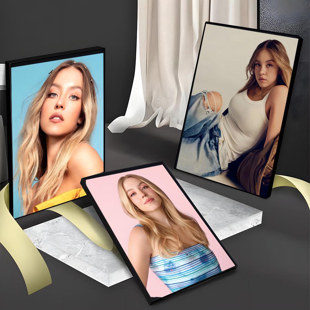 Poster Aktor S-Sydney Sweeney  - Home Bar Sydney ulasan dan harga